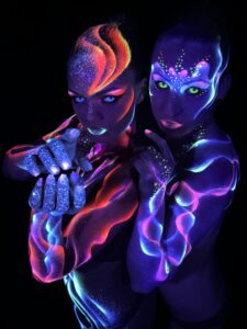 Formation maquillage fluo